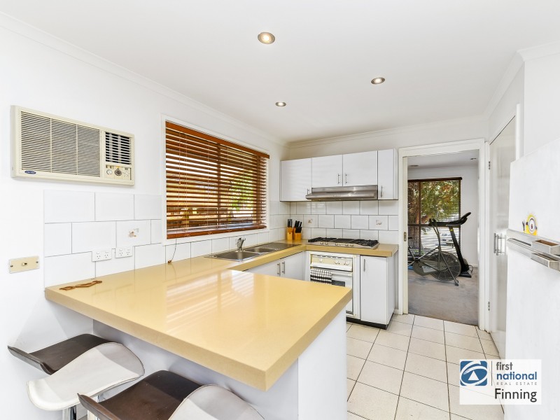 3 Frances Crescent, Cranbourne North VIC 3977