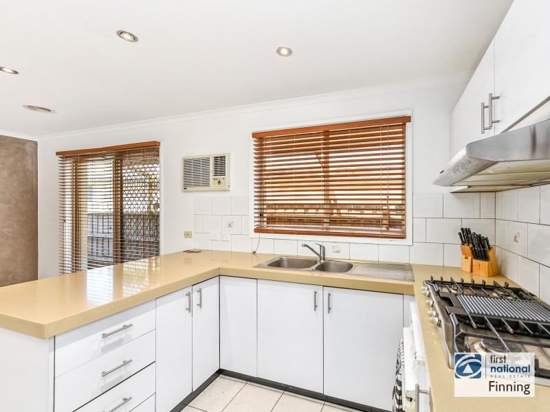 3 Frances Crescent, Cranbourne North VIC 3977