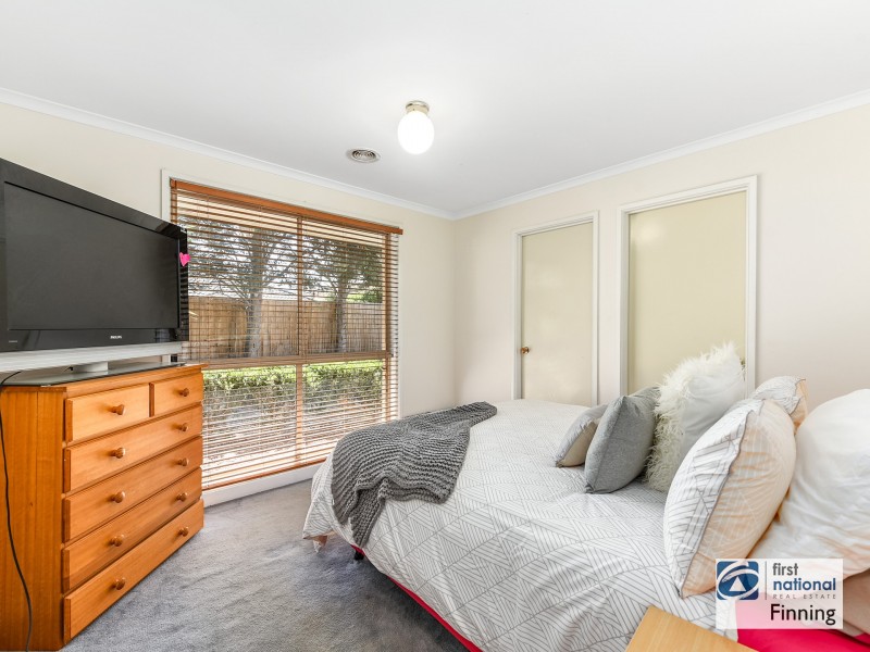 3 Frances Crescent, Cranbourne North VIC 3977