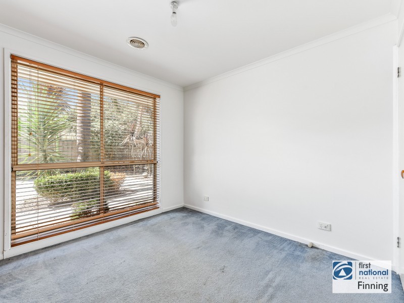 3 Frances Crescent, Cranbourne North VIC 3977