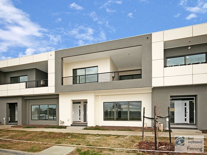 23 Fergus Lane, Cranbourne VIC 3977