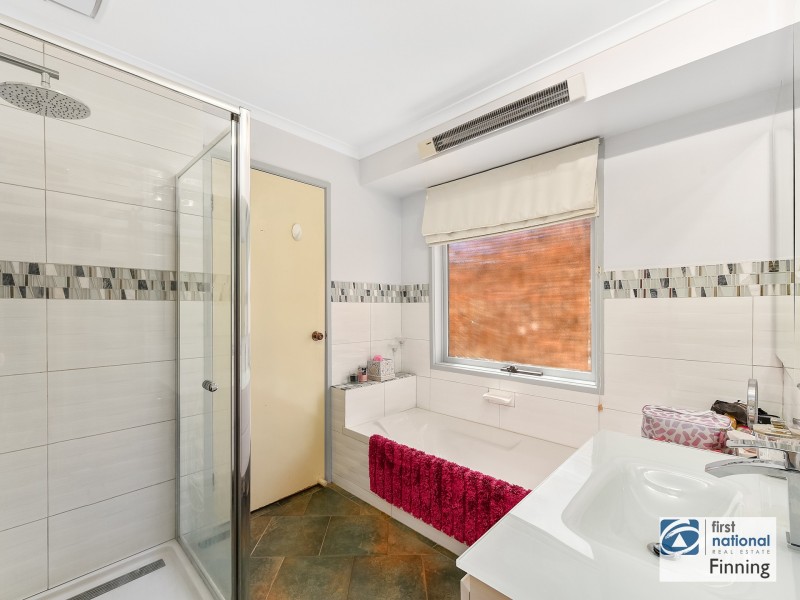 4 Butler Court, Cranbourne VIC 3977