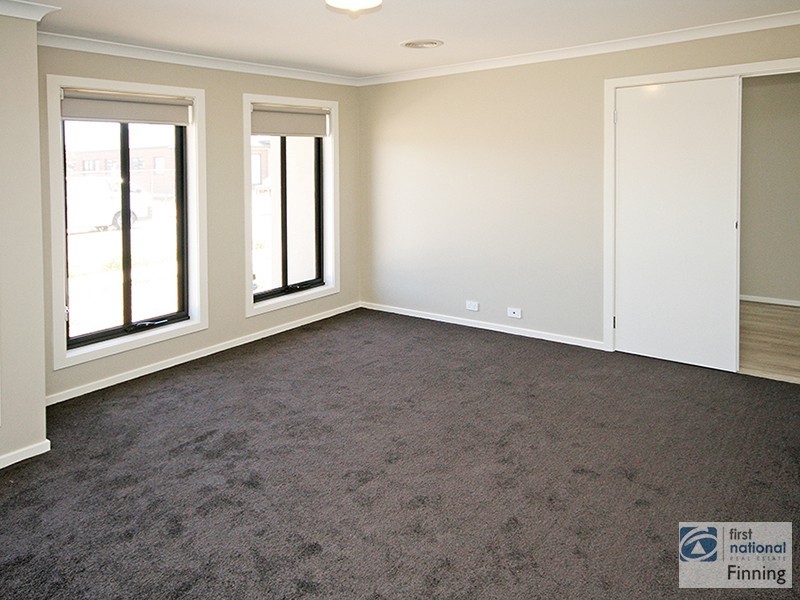 20 Emery Drive, Clyde North VIC 3978