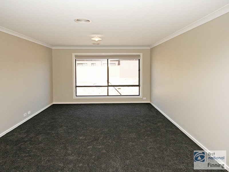 20 Emery Drive, Clyde North VIC 3978