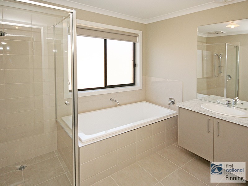 20 Emery Drive, Clyde North VIC 3978