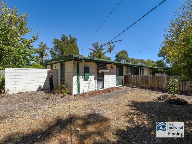 12 Curtis Court, Cranbourne VIC 3977