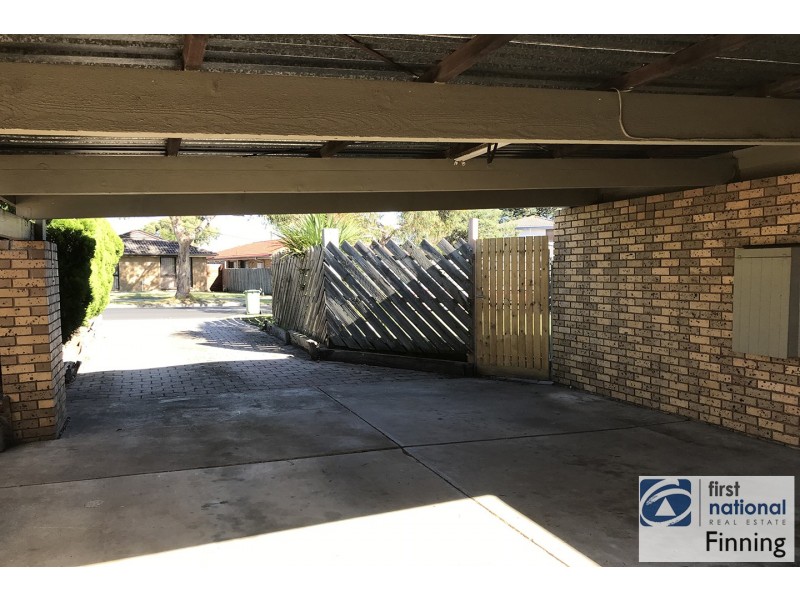 2 Circle Drive North, Cranbourne VIC 3977