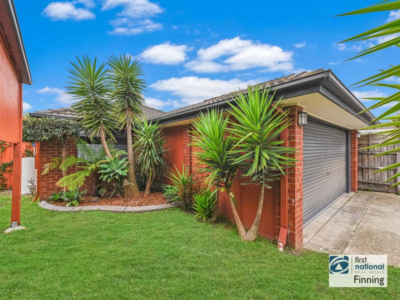 17 Friendship Close, Cranbourne West VIC 3977