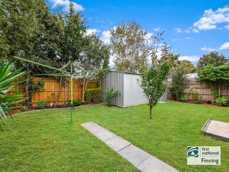 17 Friendship Close, Cranbourne West VIC 3977