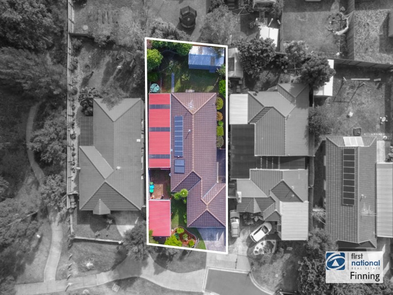 17 Friendship Close, Cranbourne West VIC 3977
