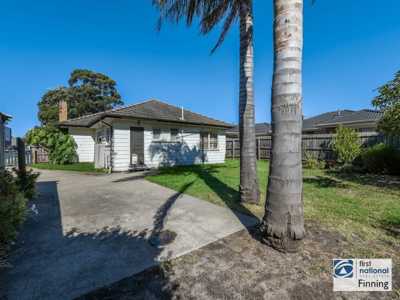 65 Cranbourne Drive, Cranbourne VIC 3977
