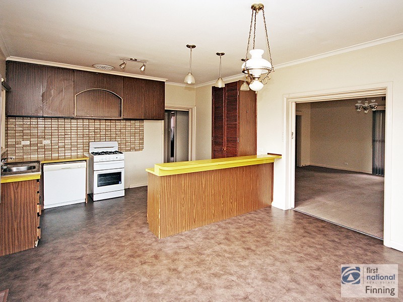 143 Sladen Street, Cranbourne VIC 3977