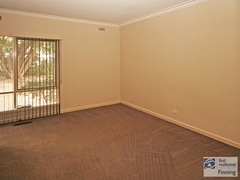 143 Sladen Street, Cranbourne VIC 3977