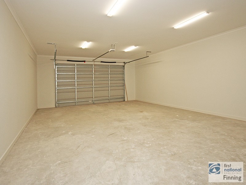 9 Fergus Lane, Cranbourne VIC 3977
