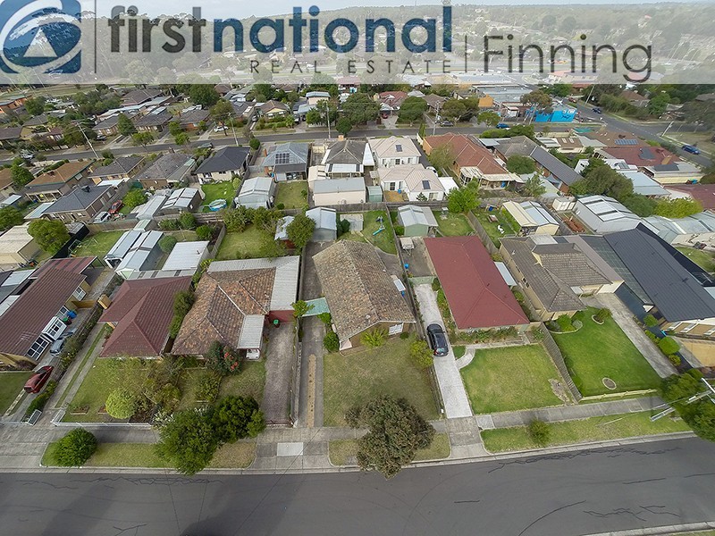 30 Campbell Parade, Cranbourne VIC 3977