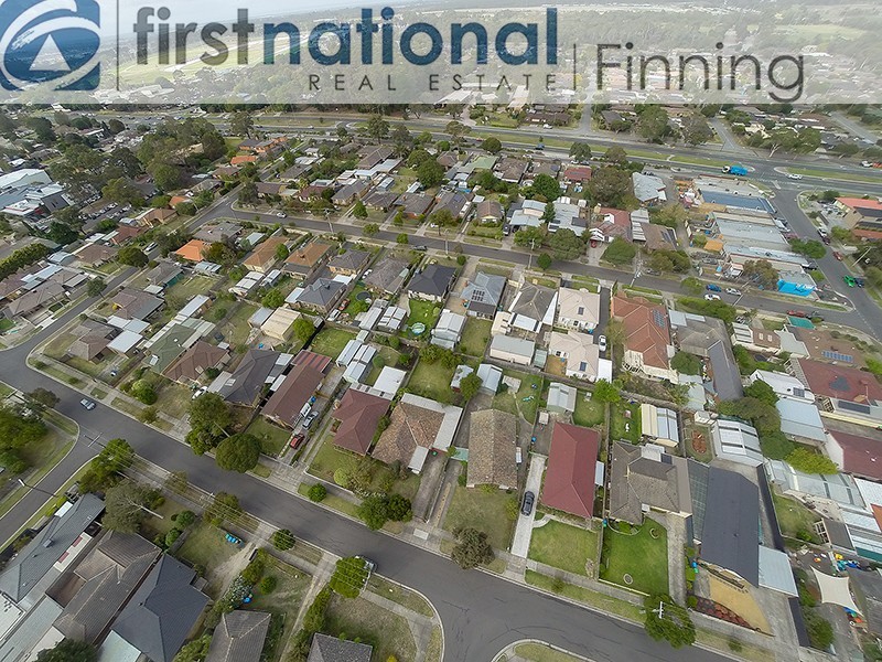 30 Campbell Parade, Cranbourne VIC 3977
