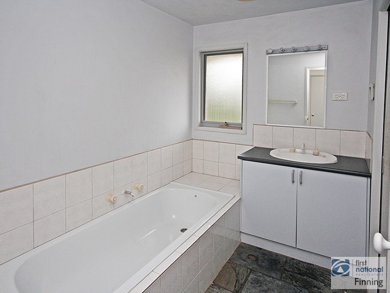 59 Lawless Drive, Cranbourne VIC 3977