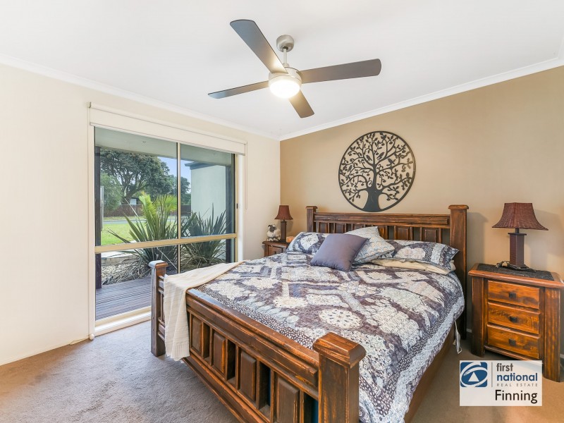 6 Dotterel Close, Blind Bight VIC 3980