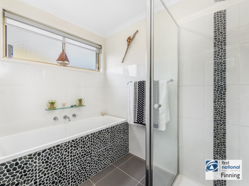 6 Dotterel Close, Blind Bight VIC 3980