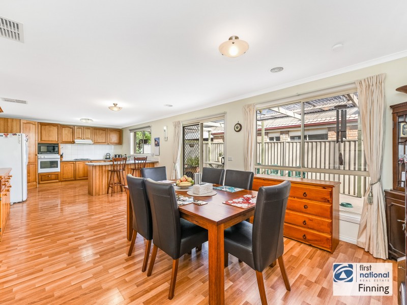 2 Oakmont Place, Cranbourne West VIC 3977