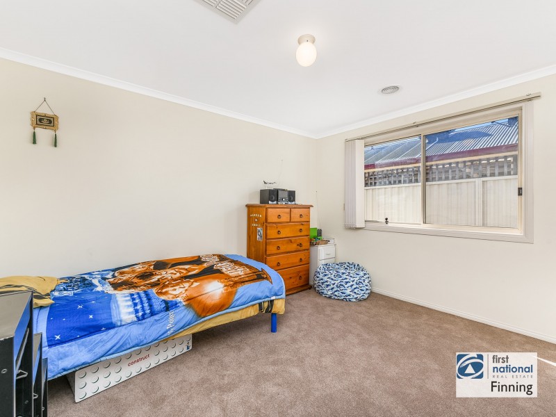 2 Oakmont Place, Cranbourne West VIC 3977