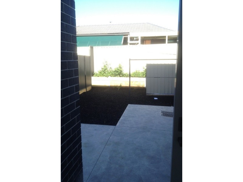 3/14-15 Hazelmere Avenue, Cranbourne West VIC 3977