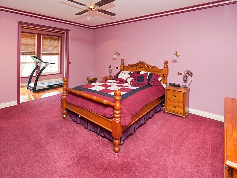 15 Garden Street, Cranbourne East VIC 3977