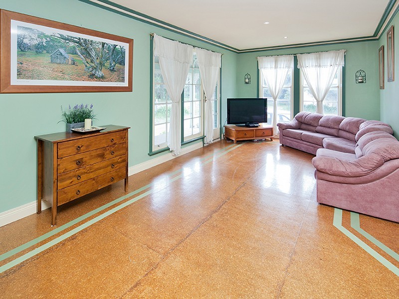 15 Garden Street, Cranbourne East VIC 3977