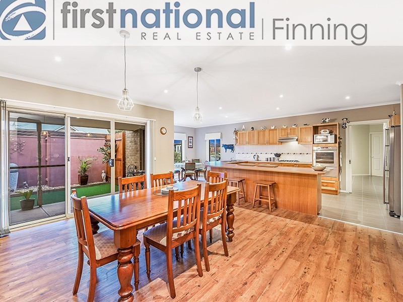 19 Gentle Annie Drv, Blind Bight VIC 3980