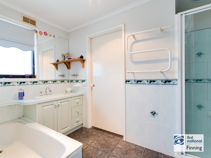 5 Kennedy Court, Cranbourne North VIC 3977