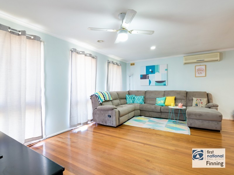 5 Kennedy Court, Cranbourne North VIC 3977