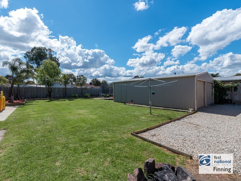 5 Kennedy Court, Cranbourne North VIC 3977