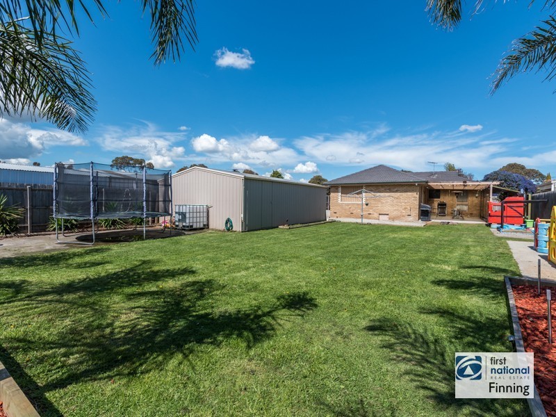 5 Kennedy Court, Cranbourne North VIC 3977