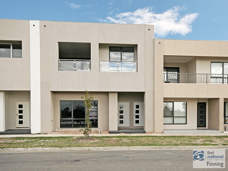37 Fergus Lane, Cranbourne VIC 3977
