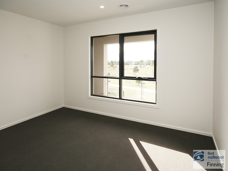 37 Fergus Lane, Cranbourne VIC 3977