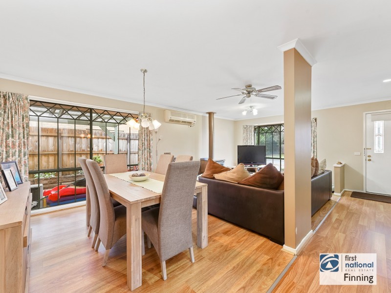16 Neptune Place, Cranbourne West VIC 3977