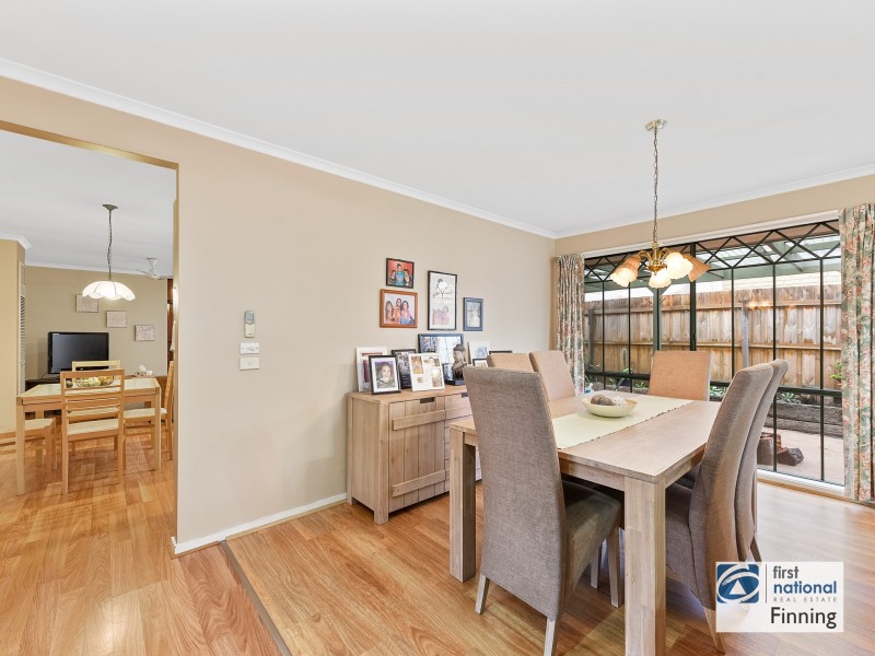 16 Neptune Place, Cranbourne West VIC 3977