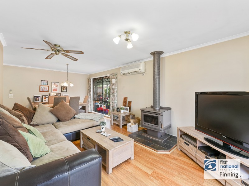 16 Neptune Place, Cranbourne West VIC 3977