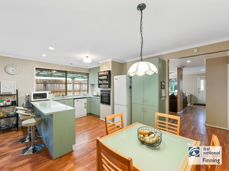 16 Neptune Place, Cranbourne West VIC 3977