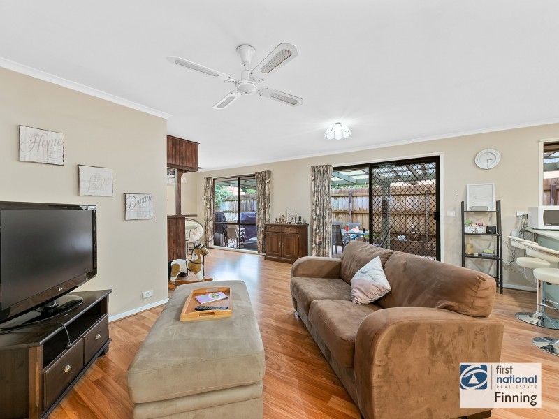 16 Neptune Place, Cranbourne West VIC 3977