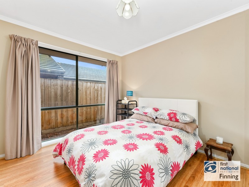 16 Neptune Place, Cranbourne West VIC 3977