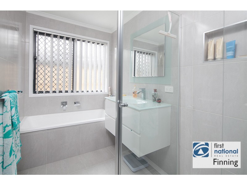 21 Jasa Crescent, Cranbourne West VIC 3977