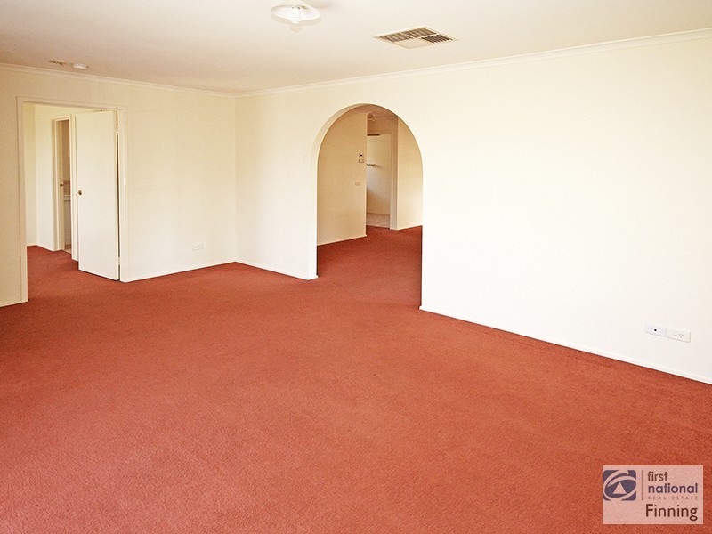 2 Talma Place, Cranbourne VIC 3977