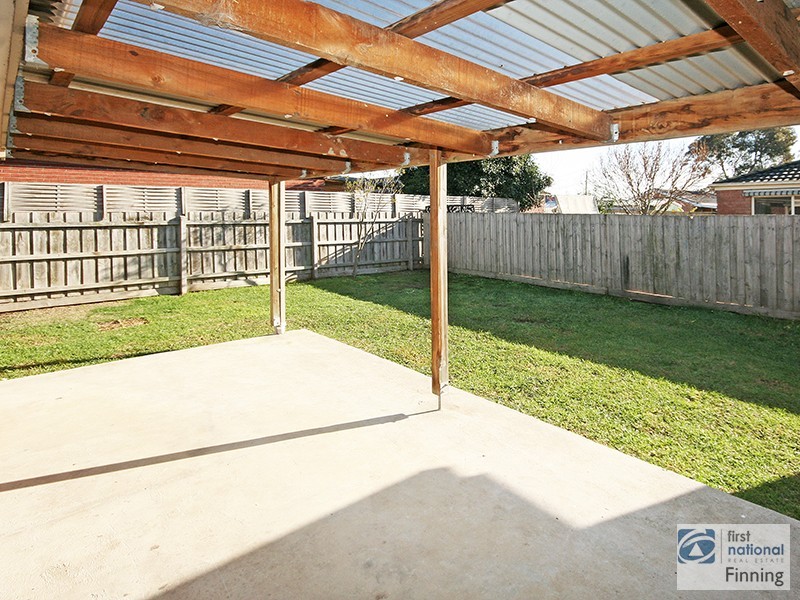 2 Talma Place, Cranbourne VIC 3977