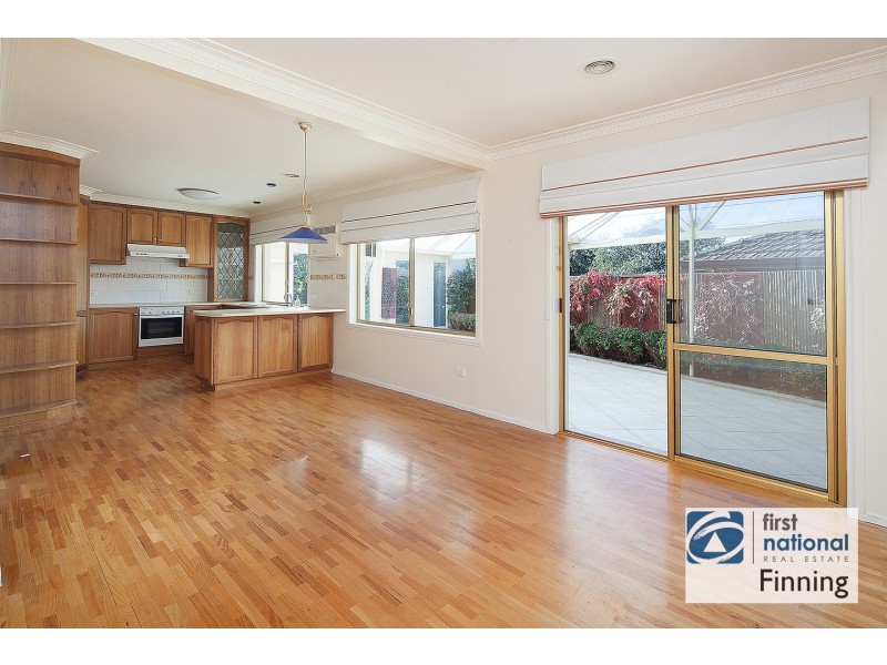 27 Lyall Street, Cranbourne VIC 3977