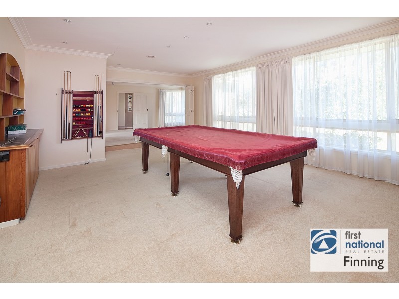 27 Lyall Street, Cranbourne VIC 3977