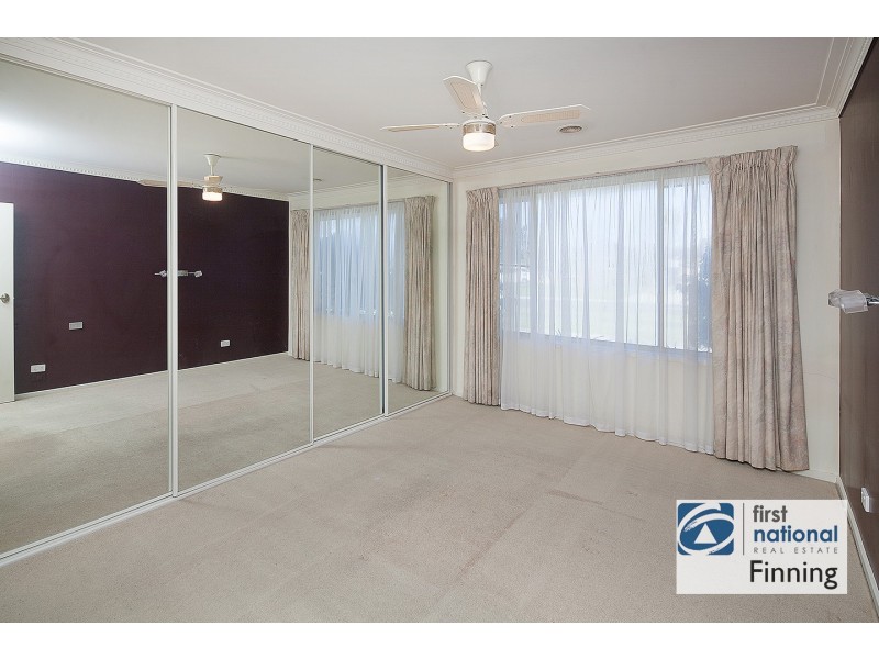 27 Lyall Street, Cranbourne VIC 3977