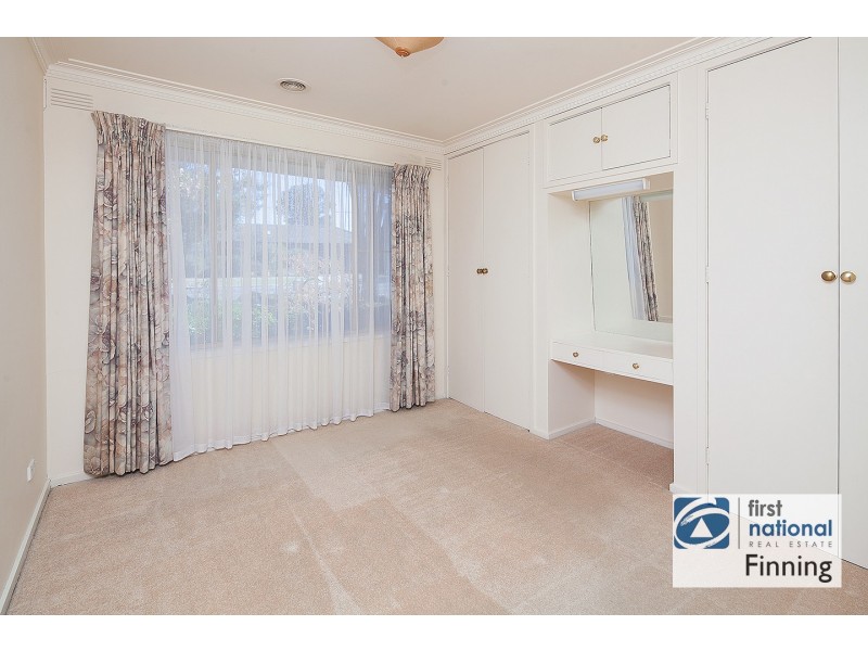 27 Lyall Street, Cranbourne VIC 3977