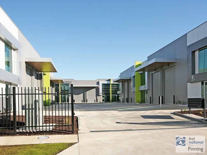 15/1-22 Corporate Drive, Cranbourne VIC 3977