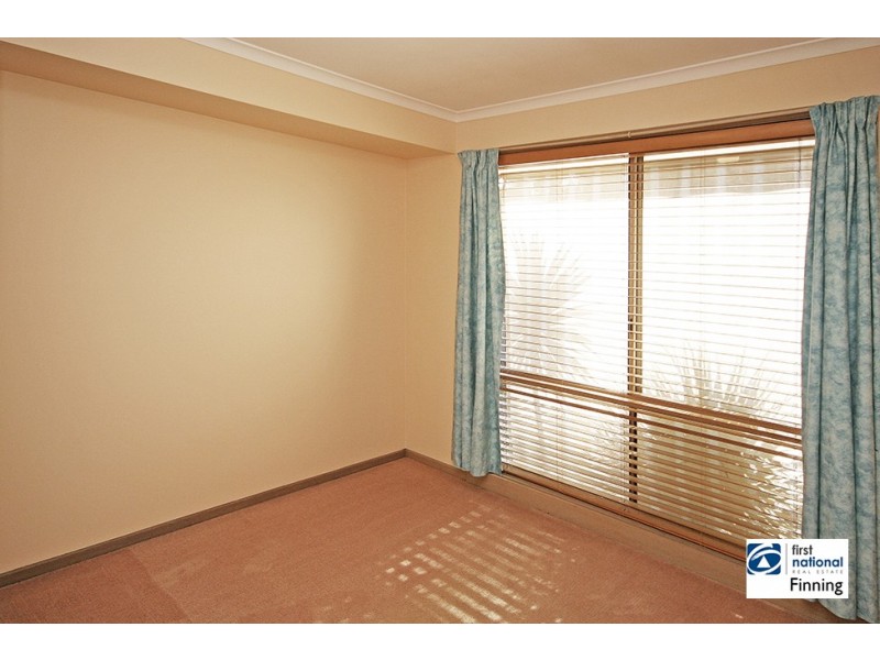 2 Dior Crt, Cranbourne West VIC 3977